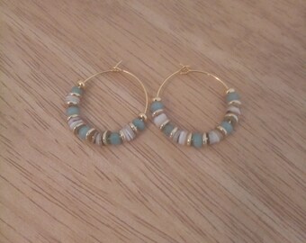 Boho chic hoop earrings, surfer spirit in faceted jade and mother-of-pearl