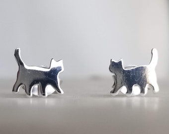 Far Fetched Jewelry SWEET DREAMS Kitty CAT EARRINGS Silver Dangle Mima Oly Far Fetched Jewelry SWEET DREAMS Kitty CAT EARRINGS Silver Dangle Mima Oly
