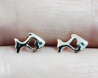 925 Sterling Silver Tiny Fish Stud Earrings |  Cute Earrings Tiny Little Fish Minimalist Stud Earrings Ocean Earrings