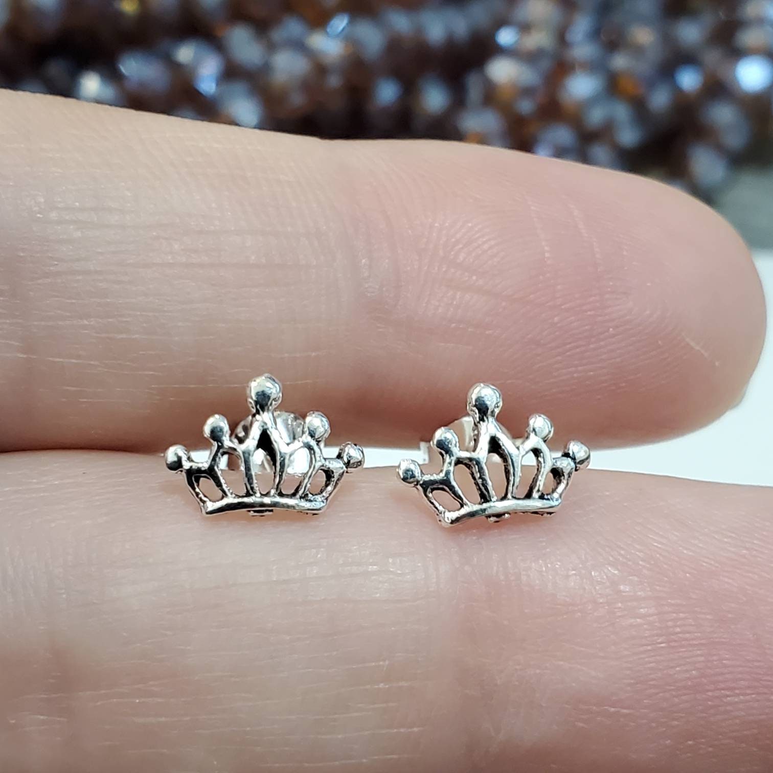 925 Sterling Silver Cubic Zirconia Princess Crown Screw Back Earrings –  Ruta European Artistry