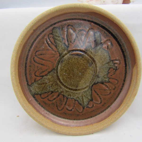 Studio pottery pin dish or coaster in brown and green glazes by Brian Jasper at Porthleven pottery. 1970s Cornish pottery.