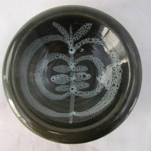 Lotus keramikskål: Retro äppeldesign från 1970-talet, Devon Studio Pottery