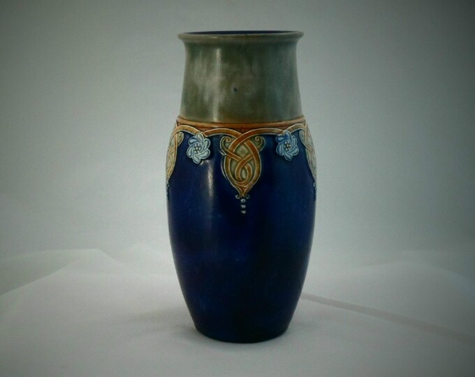 Royal Doulton Vase 8060A. Florrie Jones 1920s Decor . Wonderful Art
