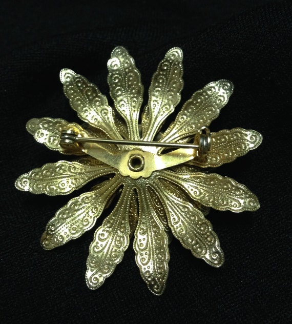 Vintage Gold Flower Brooch Gold Brooch With Ameth… - image 2