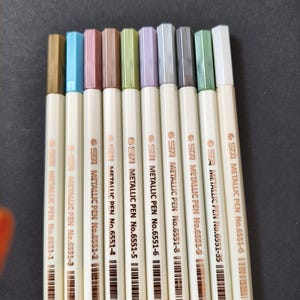 Metallic Marker Pen, Bullet Tip, Graffiti Pen, Fine Tip Pen, Craft Supplies, Waterproof, Craft, Writing Card, Calligraphy, Journal, Diary,