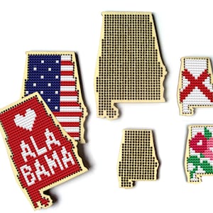 Ponto Cruz em Madeira Alabama. Ponto cruz dos Estados Unidos. Bordado em branco. Mapa do Alabama Stitchabl. Padrão de Ponto Cruz Alabama EUA.
