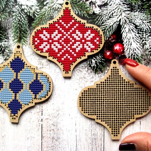 Christmas Bauble Wood Cross Stitch Blank, Christmas Cross Stitch Blank, Wooden Christmas Tree Decor, Cross Stitch Pendant, Wood Stitch Blank