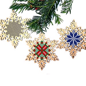 Christmas Snowflake Bauble Wood Cross Stitch Blank, Christmas Cross Stitch Blank, Wooden Christmas Tree Decor, Cross Stitch Pendant