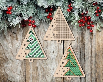 Christmas Bauble Wooden Cross Stitch Blank, Christmas Cross Stitch Ornament, Wooden Christmas Tree Decor, Cross Stitch Pendant