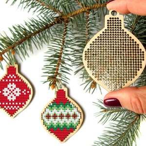 Christmas Bauble Wood Cross Stitch Blank, Christmas Cross Stitch Blank, Wooden Christmas Tree Decor, Cross Stitch Pendant, Wood Stitch Blank