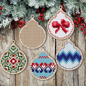 Christmas Bauble Wooden Cross Stitch Blank, Christmas Cross Stitch Blank, Wood Christmas Tree Decor, Cross Stitch Pendant, Cross Stitch Art