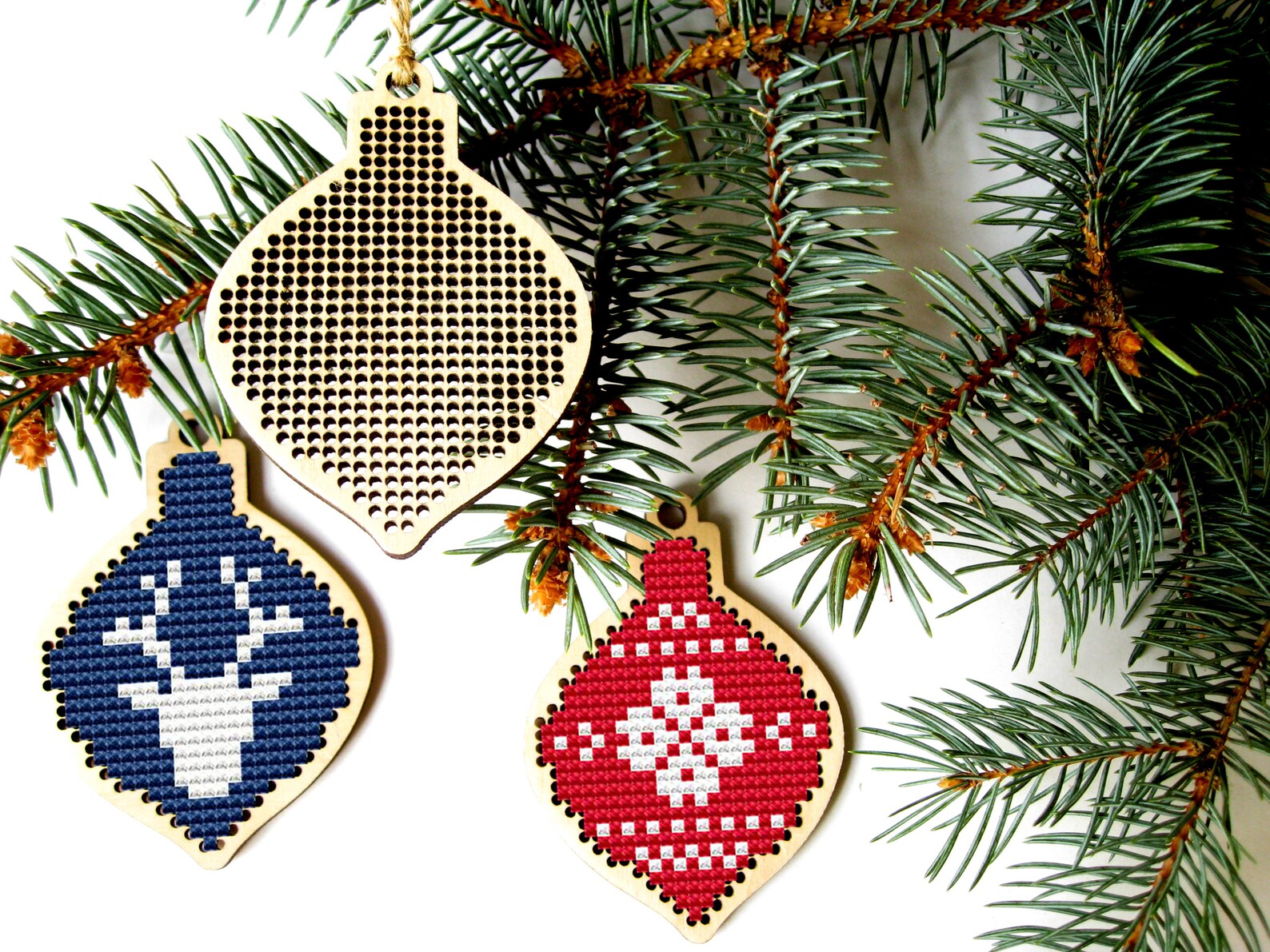 Christmas Bauble Wood Cross Stitch Blank, Christmas Cross Stitch Blank