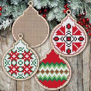 Christmas Bauble Wooden Cross Stitch Blank, Christmas Cross Stitch Blank, Wood Christmas Tree Decor, Cross Stitch Pendant, Cross Stitch Art