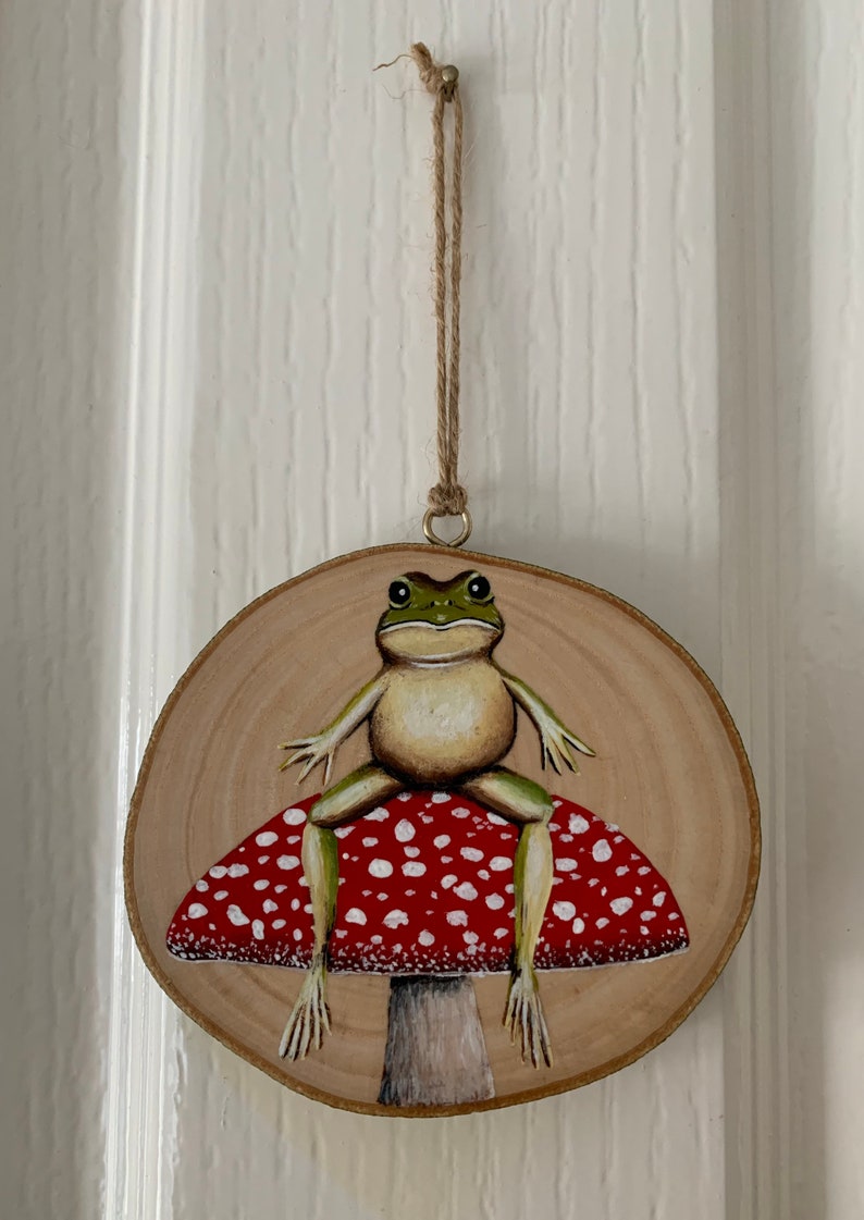 Frog Sitting on a Mushroom. Hand Painted on Sustainably Sourced Wood. Cottagecore Wall Hanging image 7