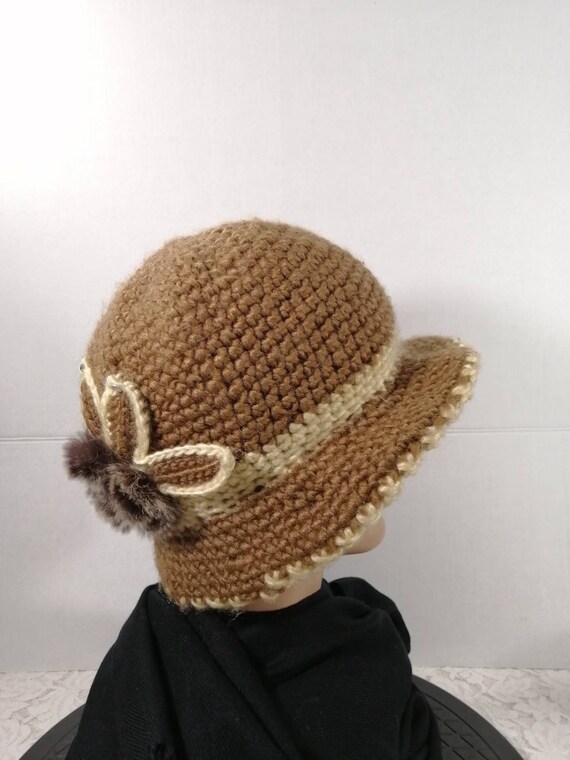 Vintage Crochet Bucket Hat, Wool Knit, Faux Fur Flower  display picture 1