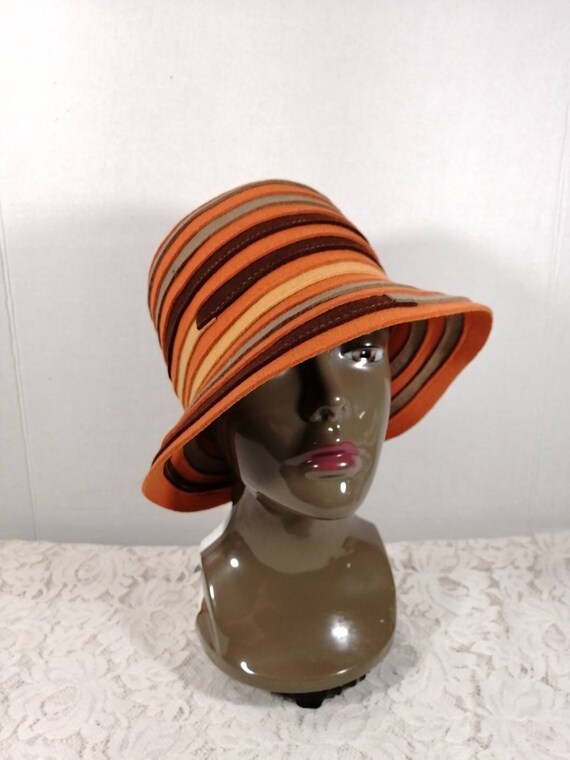 Vintage Striped Wool Cloche Hat, 1920s Style Fall Fashion - Etsy display picture 2