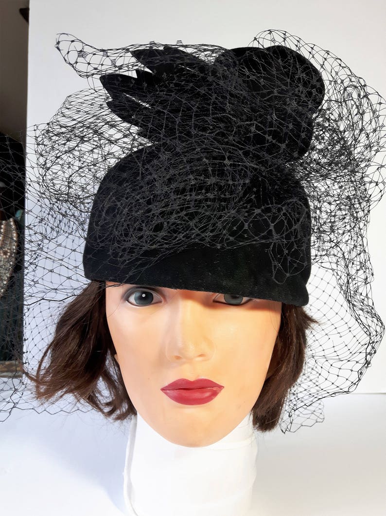 RESERVERD,Hat with Veil, Black Fascinator, Church Hats, Wedding Hat, Wedding Fascinator, Bridal Headwear, Veiled Hat, Kentucky Derby Hat, 