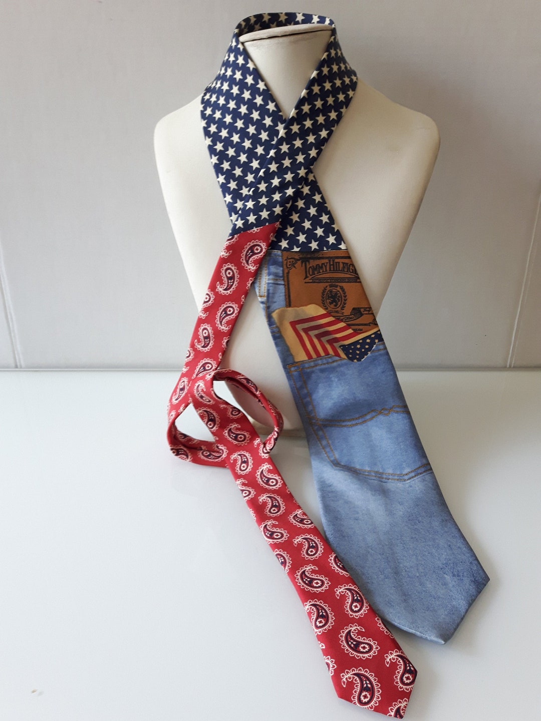 Cravate Johnston & Murphy 100% Soie Thème Cowboy - Occasion En Excellent état