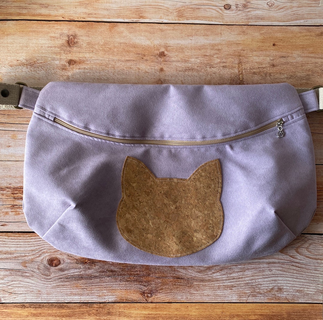 Borsa tracolla marsupio in simil nabuk lilla, effetto scamosciato