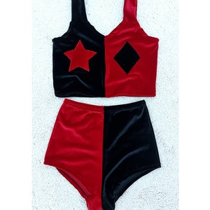 Red & Black Velvet-cosplayset: metallic spandex crop-top, brutale short
