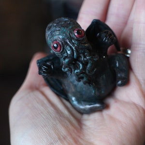 Cthulhu baby, creature miniature, Lovecraft idol, polymer clay sculpture, creepy cute, scifi gift, dark fantasy, gothic gifts