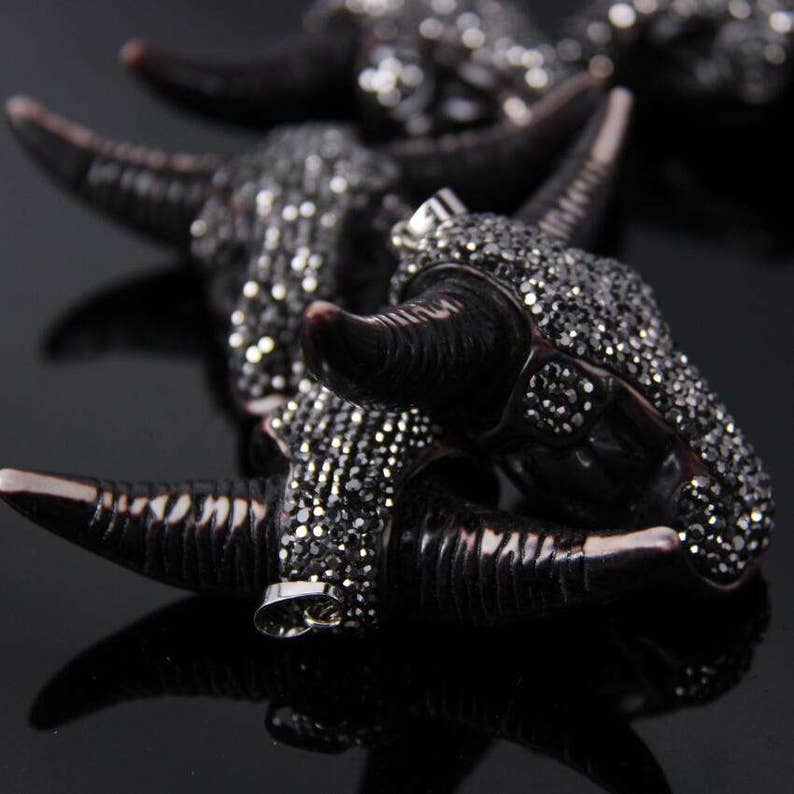 3pcs oxhead pendant,Ox bone Rhinestone Pendant,bull head pendant,Fine Jewelry Findings 67-69x46-47mm