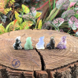 1.2&quot; Mini Labradorite Wolf Figurine Home Decoration,Carved Amethyst Aventurine Wolf Statues Animal Hand Carved Spirit Totem Kids Gifts