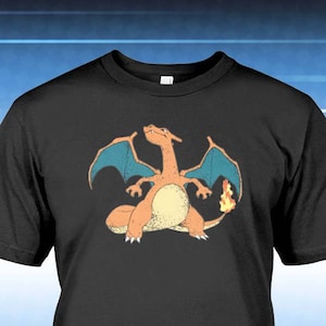 Maglietta unisex Charizard - Disponibile qualsiasi colore