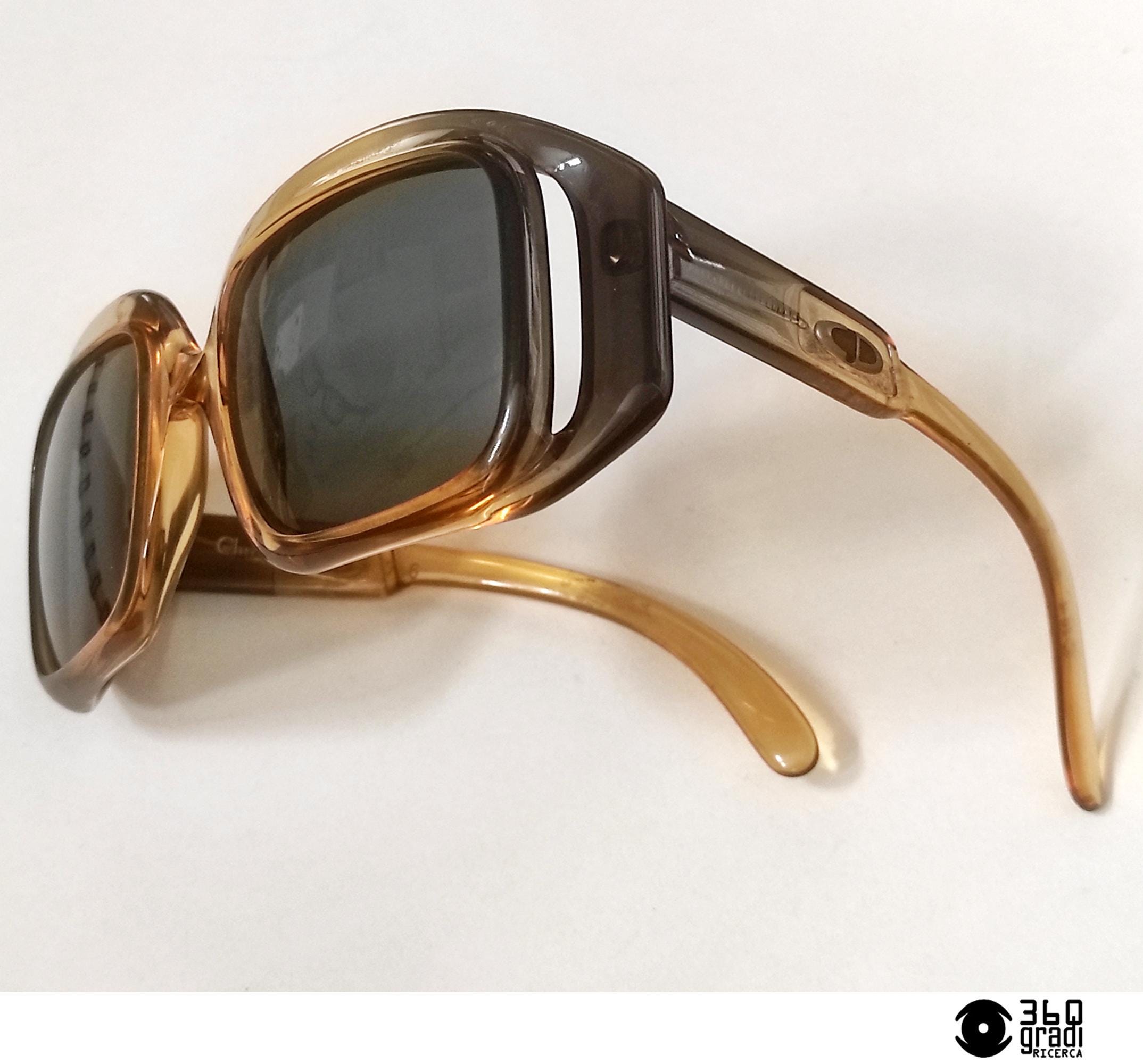 Vintage Sunglasses 