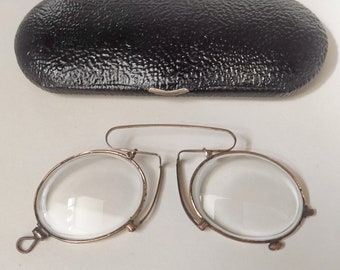 Antichi occhiali pince-nez in metallo vintage 1920s con custodia