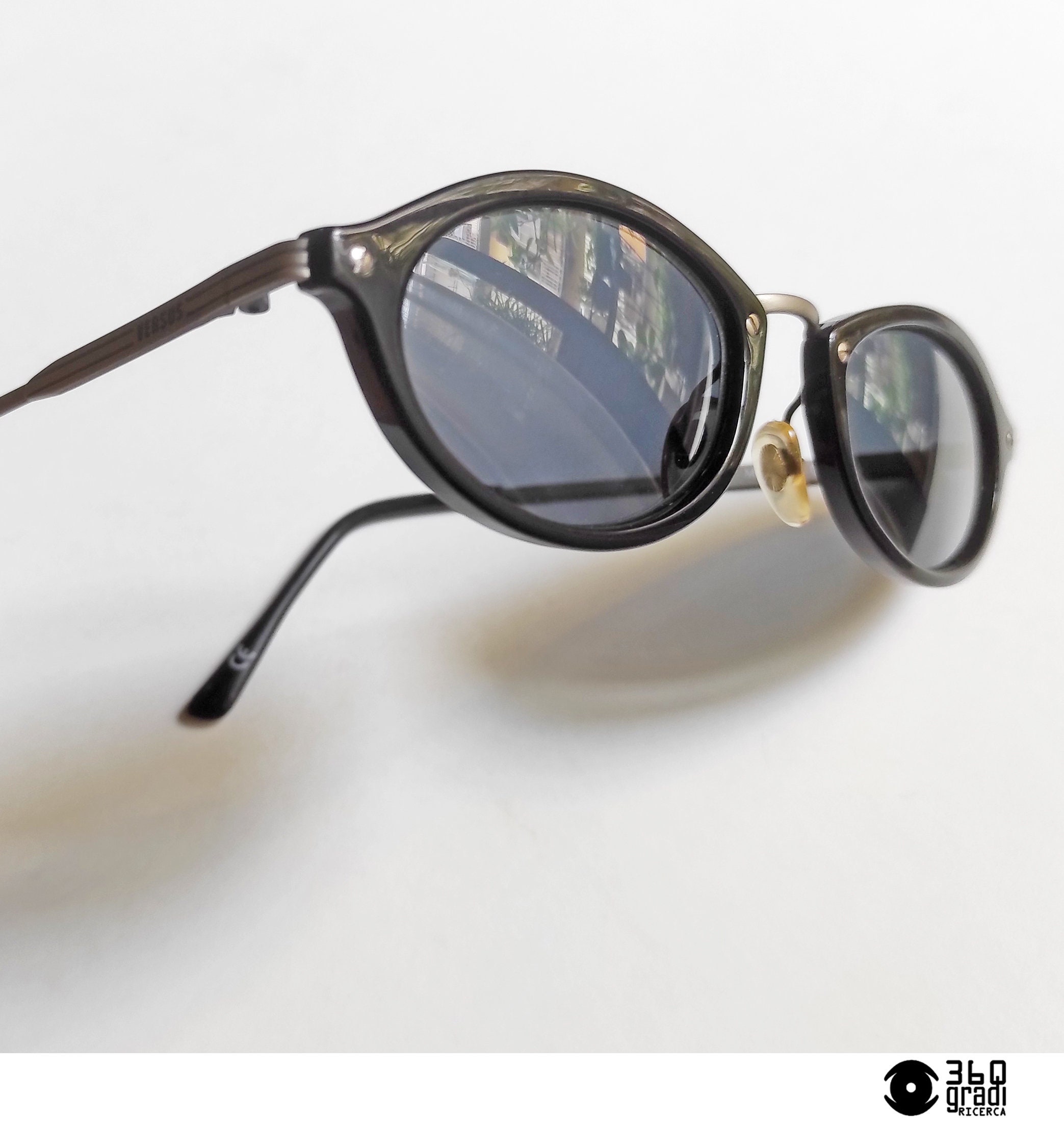 Vintage Sunglasses versus E27 Ce 2000s - Etsy