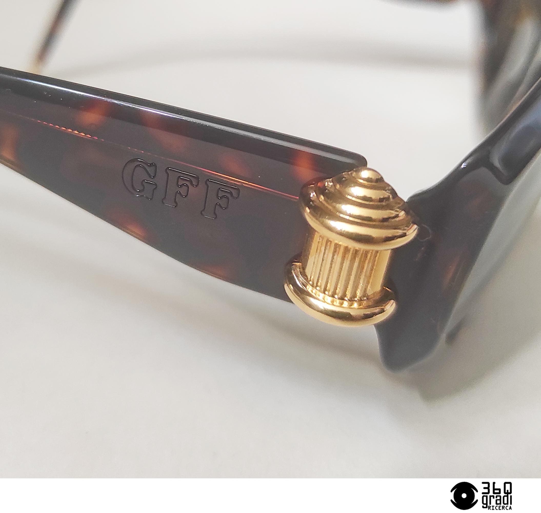 Vintage Sunglasses 