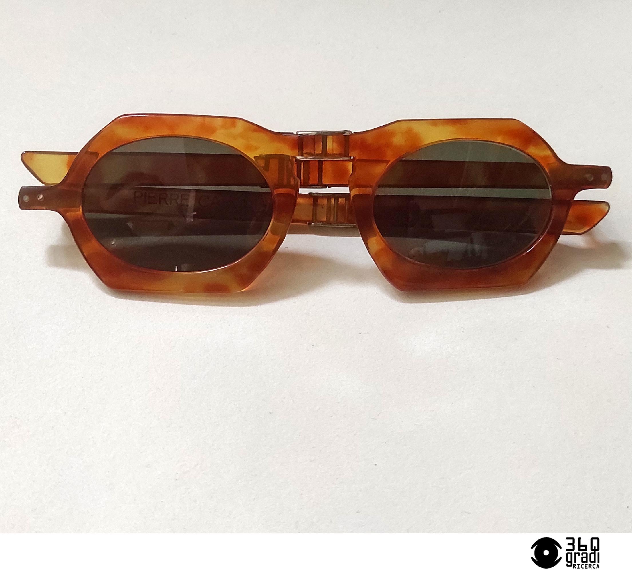 Lunettes de soleil pliantes Pierre Cardin Vintage années 1970 en acétate marron écaille (moyennes) NOS