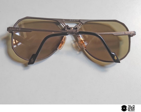 Betsey Johnson Collier plastron pour femme avec breloque en