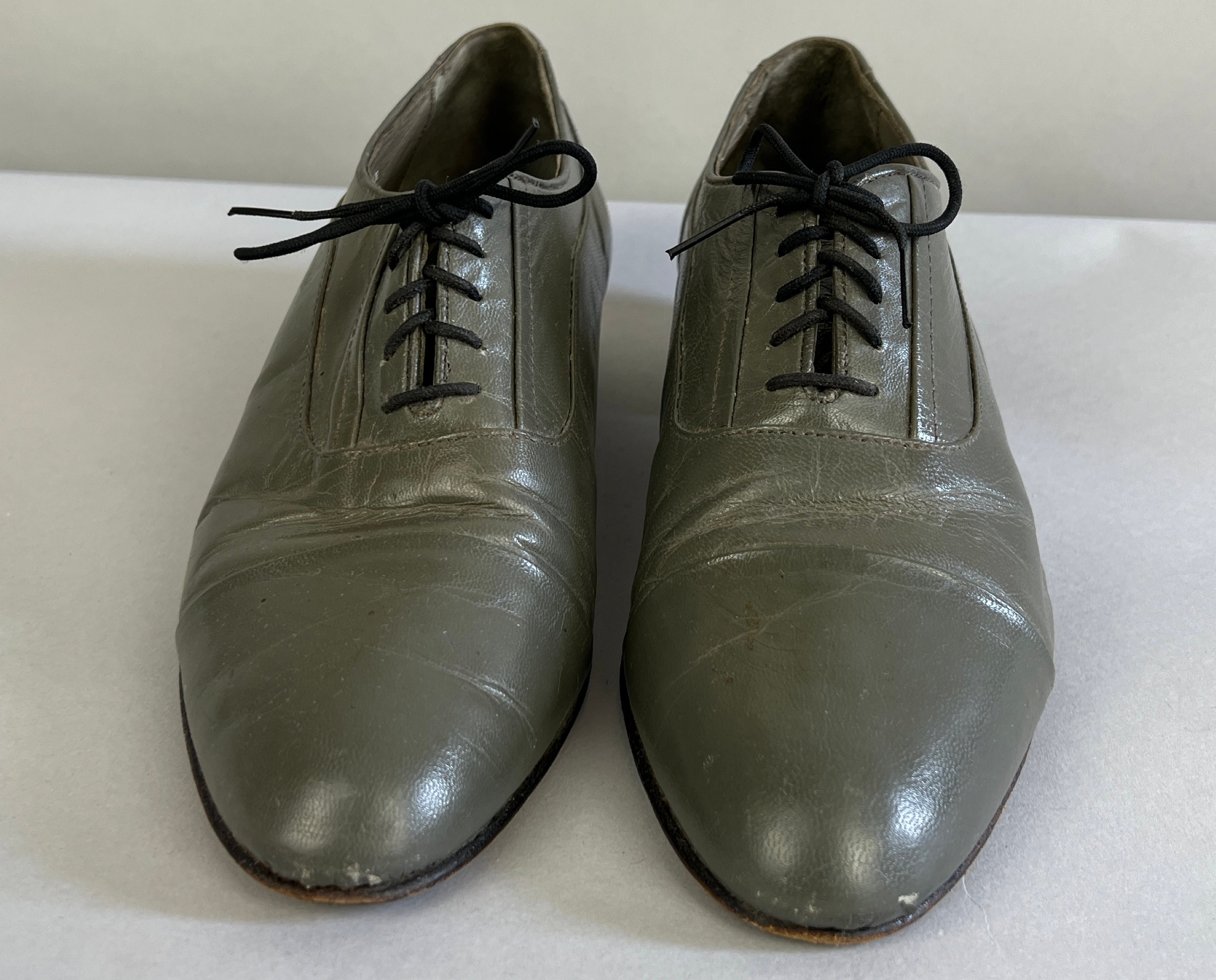 1960s Classic Captoe Shoes | Vintage 60s Porpoise Grey Gray Leather ...