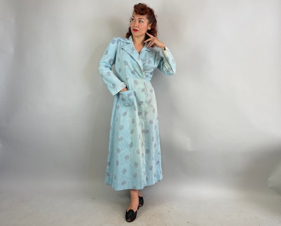 1940s Lovely Lounge Robe | Vintage 40s Blue White… - image 7