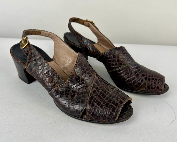 1940s Regal Reptile Pumps | Vintage 40s Dark Brown Scaly Leather Block Heel Slingback Shoes with Open Toe and Cutouts | Size 8.5 8&1/2 US