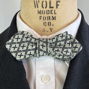 1930s Style Double Plus Good Bowtie | Black Tic-Tac-Toe on Dove Grey Linen Filled w/ Positivity Adjustable Batwing Diamond Tip Self Bow Tie