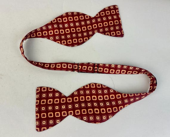 1950s Squaresville Squares Bow Tie | Vintage 50s Red Peach and Brown Ultra Wide Adjustable Silk Bowtie