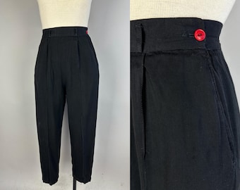 1940er Jahre Katharine Hepburn Hep Hose | Vintage 40er Jahre Side Zip schwarze Wolle Gabardine Hose mit plissiertem Vorderteil und Taschen | Extraklein XS