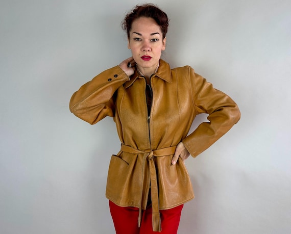 1950s Frontier Frida Jacket | Vintage 50s Yellow Ochre Deerskin Leather Zip Up Coat with Fring Belt & Upward Curve Pockets | Extra Large XL