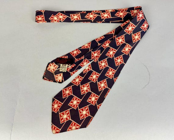 1930s Perplexing Puzzle Piece Necktie | Vintage 30s Babbitt's Hollyvogue Geometric Ruby Red and Navy Blue Silk Cravat Self Tie
