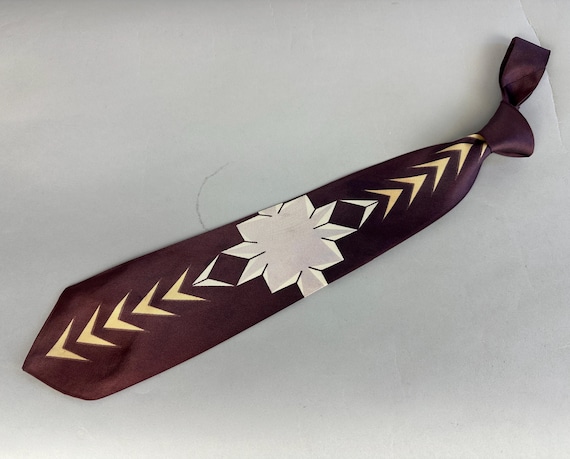 1940s Chevrons in the Snow Necktie | Vintage 40s Dark Mauve Silk Self Tie with Yellow and White Snowflake and Points