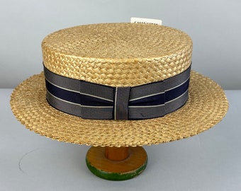 1930s Cosmopolitan Summer Boater | Vintage 30s Pressed Woven Straw Hat with Aubergine and White Striped Silk Ribbon Bow | Size 7 1/8 Medium