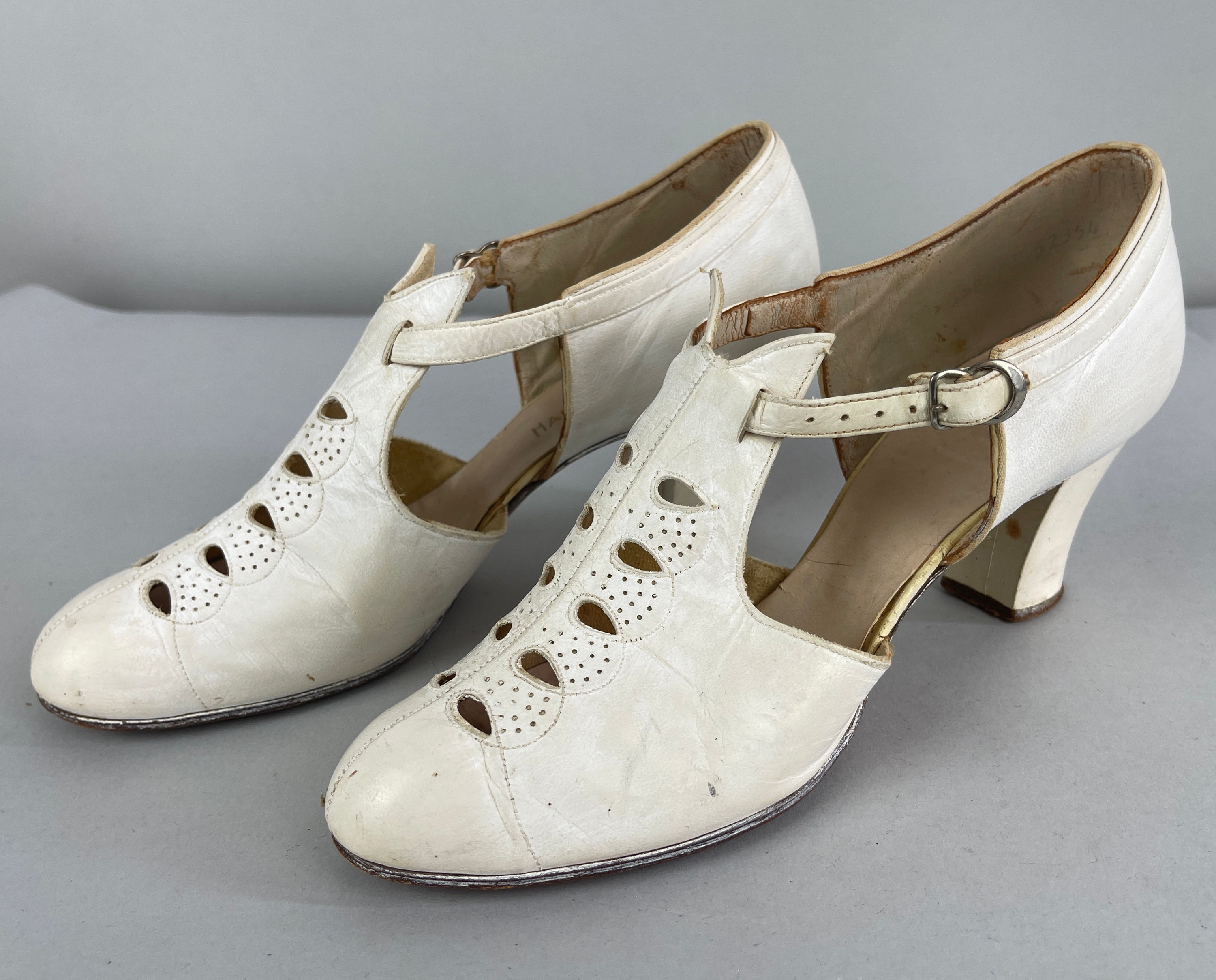 1930s Whimsical White Shoes | Vintage 30s Leather Teardrop Cutout ...