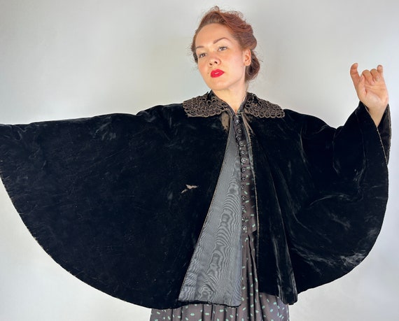 1800s Batty Betty Capelet | Victorian Antique Vin… - image 3