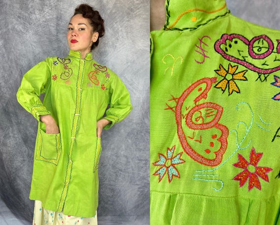 1960s Artsy Annie Smock Coat | Vintage 60s Bright Green Cotton Canvas Button Up Duster Jacket w/  Colorful Embroidery | Large/Extra Large XL