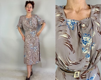 1940s Happening in Hydrangeas Dress | Vintage 40s Taupe Grey Rayon Crepe Painterly Floral Frock in Brown Blue and White | Extra Large XL