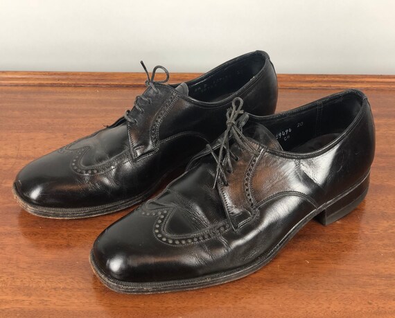 florsheim men's wingtip shoes