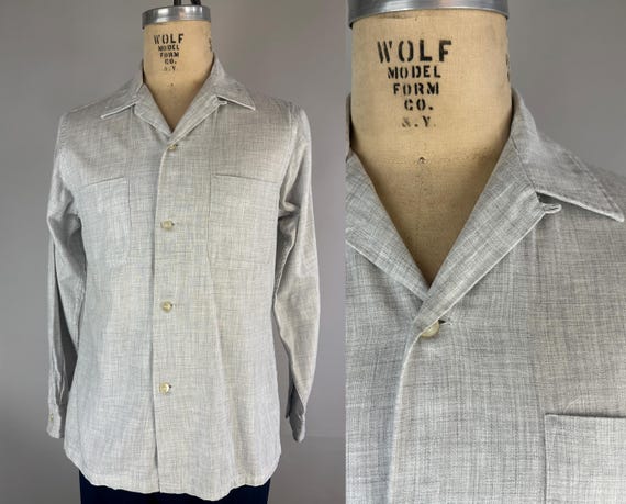1950s Classic & Cool Shirt | Vintage 50s Heathered Cross Hatch White and Grey Cotton Square Hem Casual Button Up with Top Loop | Medium